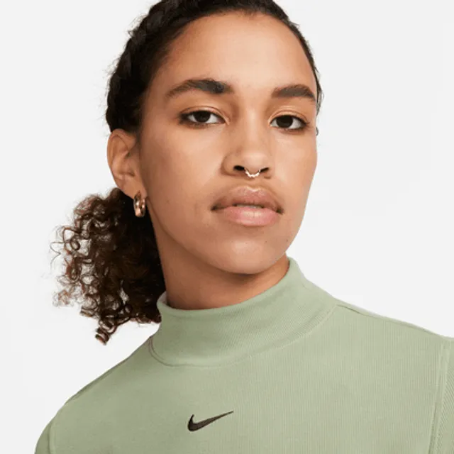 Nike Sportswear Essentials Women's Ribbed Mock-Neck Short-Sleeve Top