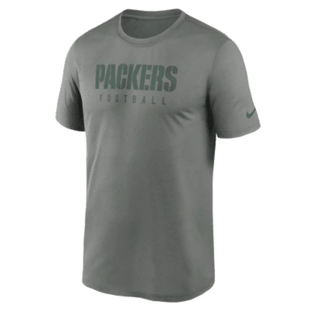 Nike / Men's Green Bay Packers Sideline Legend Velocity Gold Long Sleeve T- Shirt