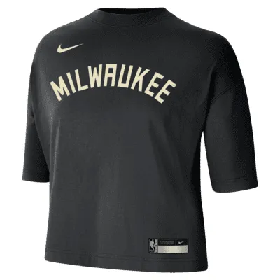 Milwaukee Bucks Courtside City Edition Women's Nike NBA T-Shirt. Nike.com