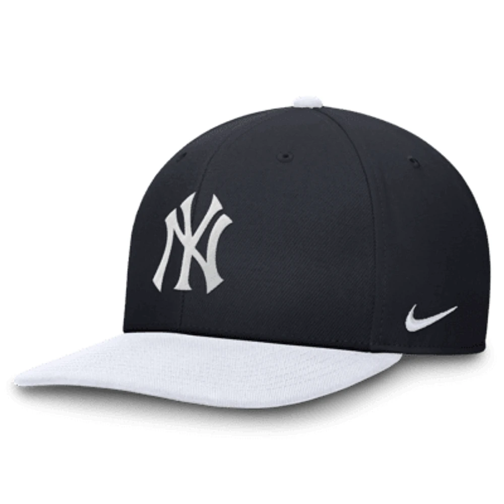 New York Yankees Evergreen Pro Men's Nike Dri-FIT MLB Adjustable Hat. Nike.com