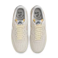 Nike Air Force 1 '07 Men's Shoes. Nike.com