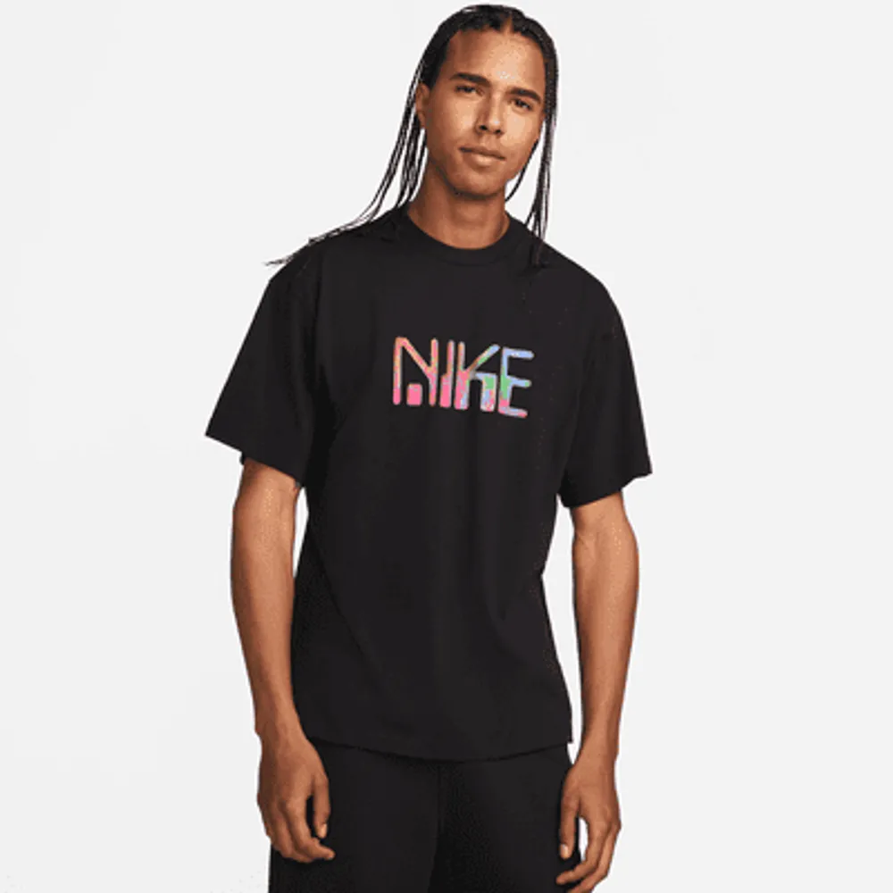 Nike T-Shirt. Nike.com