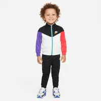 Nike Sportswear Baby (12-24M) Tracksuit Set. Nike.com