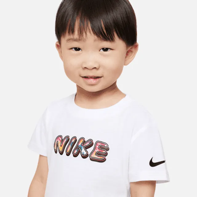 Nike Sportswear Baby (12-24M) T-Shirt and Shorts Set.