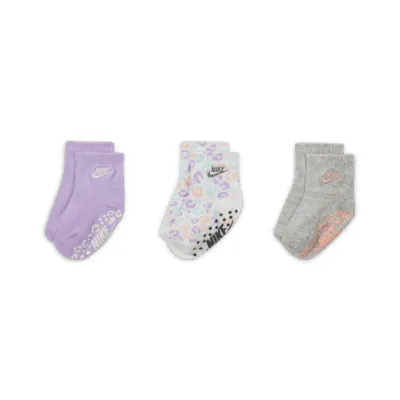 Nike Leopard Gripper Socks Box Set (3 Pairs) Baby (12-24M)/Toddler Socks. Nike.com