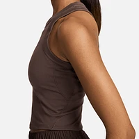 Nike One Fitted Women's Dri-FIT Cropped Tank Top. Nike.com