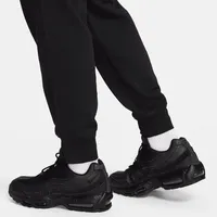 Nike Club Fleece Men's Joggers. Nike.com