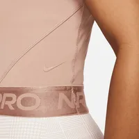 Nike Pro Dri-FIT Women's Crop Top. Nike.com