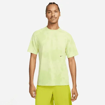 Nike Dri-FIT ADV A.P.S. Men's Engineered Short-Sleeve Fitness Top. Nike.com