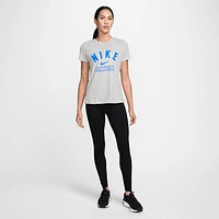 Nike Women's Volleyball T-Shirt. Nike.com