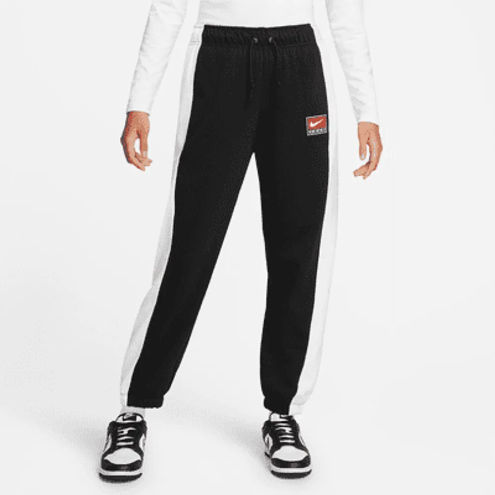 Nike Sportswear Team Women's Fleece Pants. Nike.com