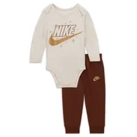 Nike Sportswear Icon Bodysuit and Pants Set Baby 2-Piece Set. Nike.com