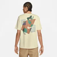 Nike SB x Doyenne Men's Skate T-Shirt. Nike.com