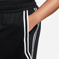 Nike Swoosh Fly Women's Crossover Shorts (Plus Size). Nike.com