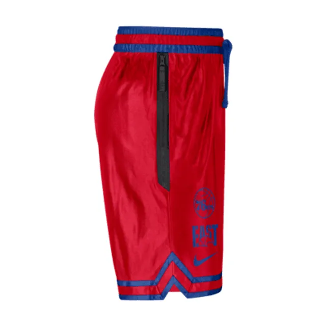 Nike Men's Milwaukee Bucks Courtside DNA Shorts