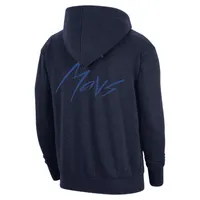 Dallas Mavericks Courtside Men's Nike NBA Pullover Fleece Hoodie. Nike.com