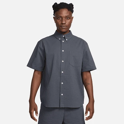 Nike Life Men's Short-Sleeve Seersucker Button-Down Shirt. Nike.com