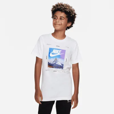 Nike Sportswear Big Kids' T-Shirt. Nike.com