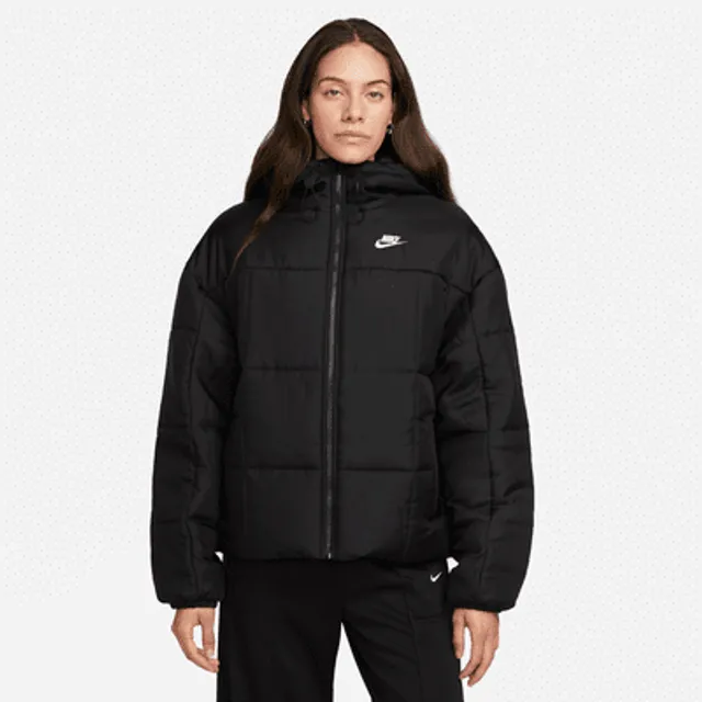 Nike Sportswear Classic Puffer Women's Therma-FIT Loose Hooded Jacket. UK