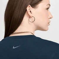 Nike Sportswear Essential Women's Oversized T-Shirt. Nike.com