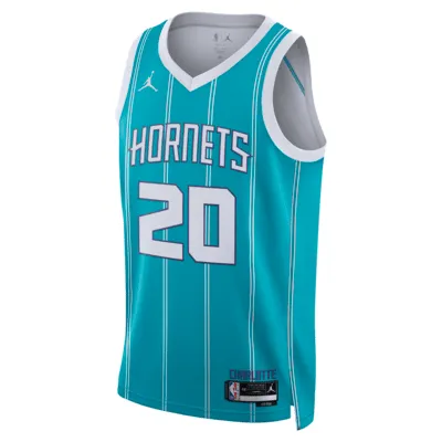 Charlotte Hornets Icon Edition 2022/23 Jordan Dri-FIT NBA Swingman Jersey. Nike.com