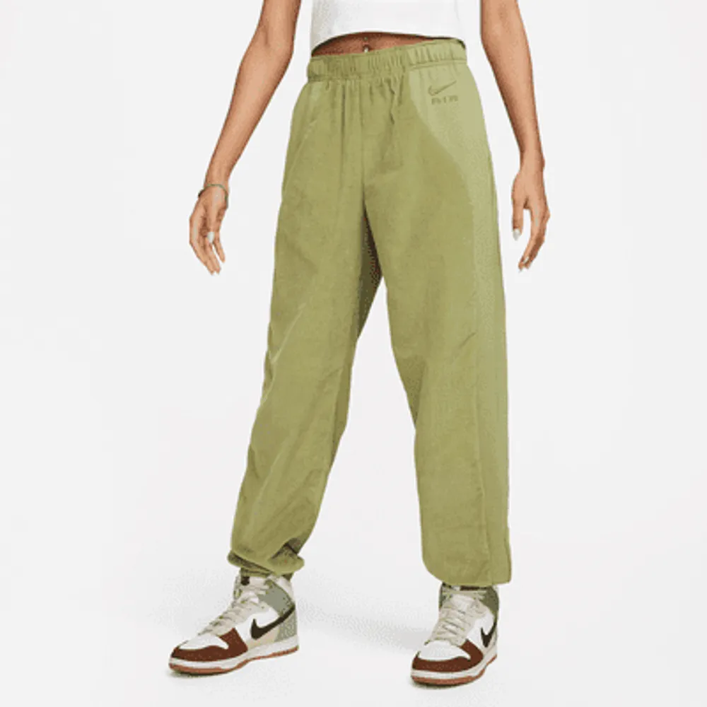 Nike Air Women's High-Waisted Corduroy Fleece Pants. Nike.com