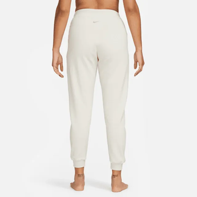 Nike Women's Yoga Luxe 7/8 Fleece Joggers