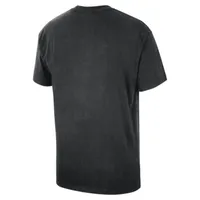 Nike College (Oregon) Men's Max90 T-Shirt. Nike.com