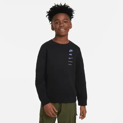 Nike Sportswear Standard Issue Big Kids' (Boys') Crew-Neck Fleece Sweatshirt. Nike.com