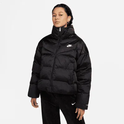 Nike Sportswear Therma-FIT City Series Women's Synthetic-Fill Shine Jacket. Nike.com