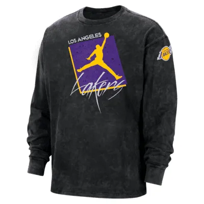 Los Angeles Lakers Courtside Statement Edition Men's Jordan Max90 NBA Long-Sleeve T-Shirt. Nike.com