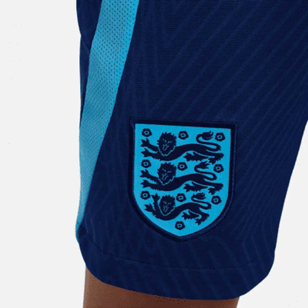 England Strike Big Kids' Nike Dri-FIT Knit Soccer Shorts. Nike.com