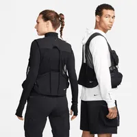 Nike ACG Buttles Vest. Nike.com