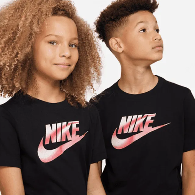 Nike Kids' T-Shirt - Red