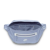 Nike Elemental Premium Fanny Pack (8L). Nike.com