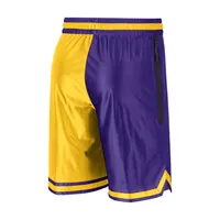 Los Angeles Lakers Courtside Men's Nike Dri-FIT NBA Graphic Shorts. Nike.com