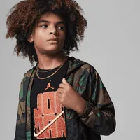 Jordan Dunk On Mars Tee Big Kids' (Boys') T-Shirt. Nike.com