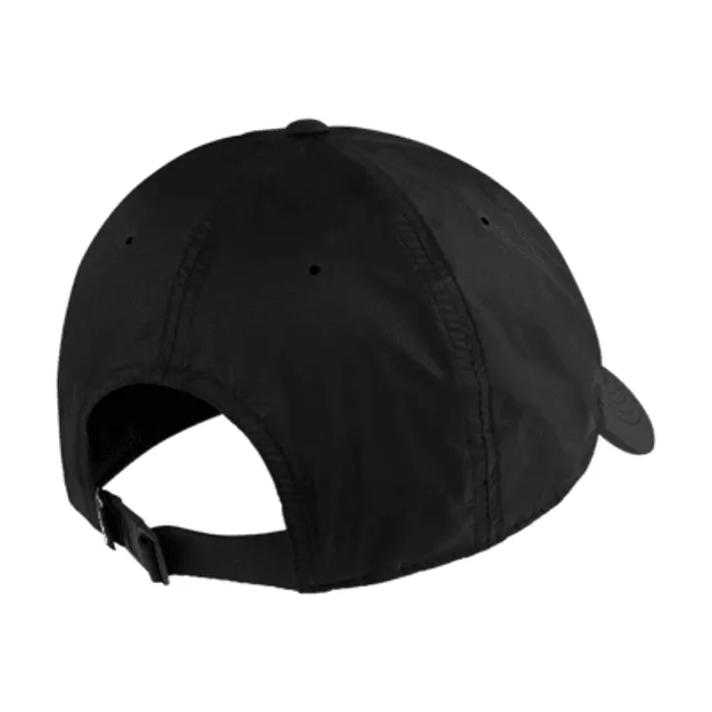 Nike Dri-FIT Club Structured Swoosh Cap