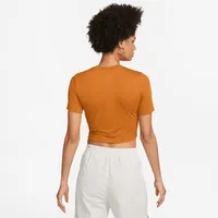 Nike Sportswear Essential Women's Slim Crop T-Shirt. Nike.com