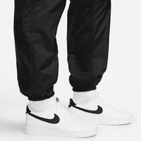 Nike Therma-FIT Standard Issue Men's Winterized Basketball Pants. Nike.com
