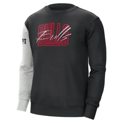 Chicago Bulls Courtside Men's Nike NBA Fleece Sweatshirt. Nike.com