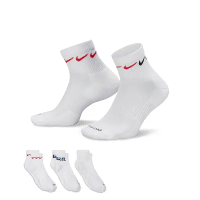 Chaussettes de training Nike Everyday Plus Cushioned (3 paires). FR