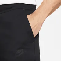 Nike Sportswear Tech Fleece Lightweight Men's Slim-Fit Jogger Sweatpants. Nike.com