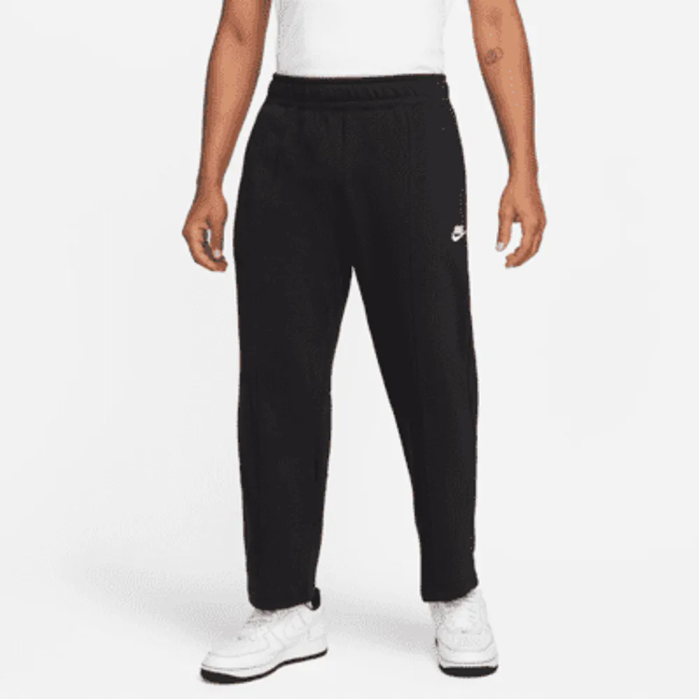 Nike Club Men's Lightweight Woven Trousers. Nike CA