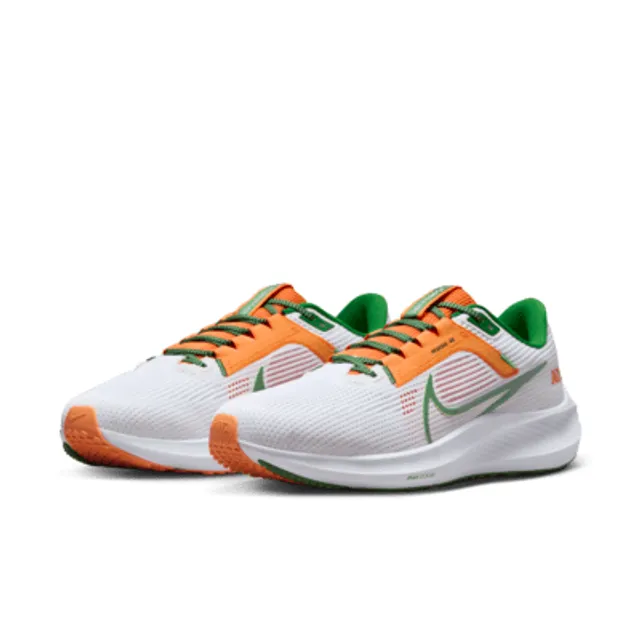 Nike Pegasus 40 (NFL Pittsburgh Steelers) Men's Road Running Shoes