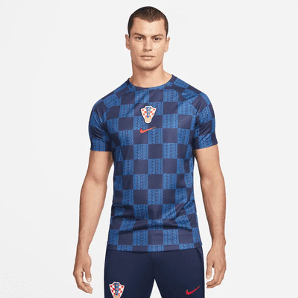 Croatia Men's Nike Dri-FIT Pre-Match Soccer Top. Nike.com