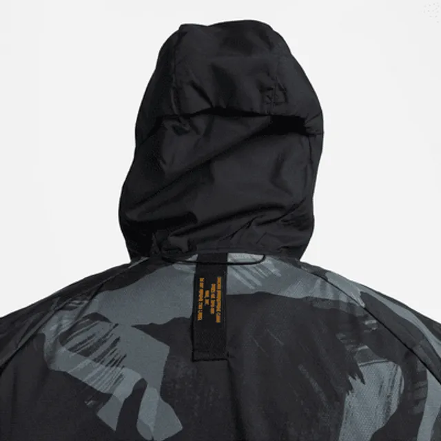 Nike Repel Windrunner Men's Camo Running Jacket.