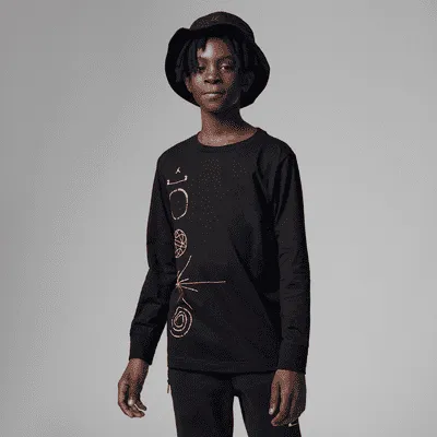 Jordan Big Kids' Long Sleeve Graphic T-Shirt. Nike.com