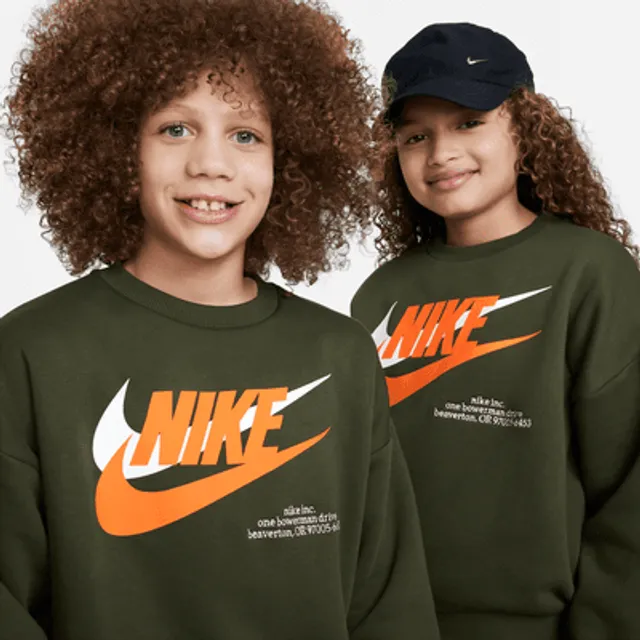 Nike Sportswear Icon Fleece Big Kids' Oversized Sweatshirt. Nike