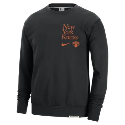 New York Knicks Standard Issue Men's Nike Dri-FIT NBA Crew-Neck Sweatshirt. Nike.com